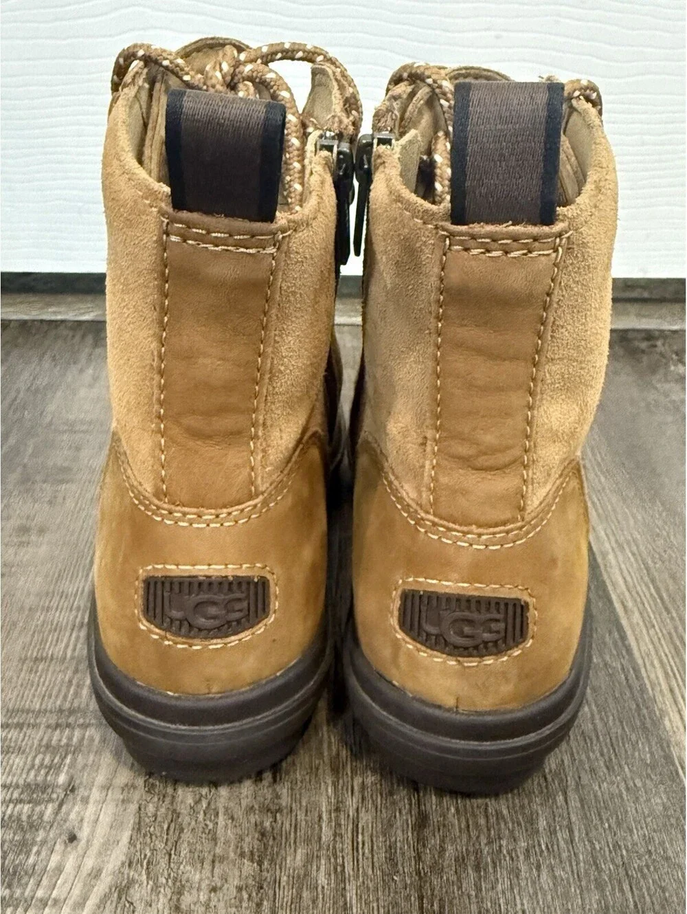 UGG HAPSBURG DUCK Boots lace up Side Zip Waterproof Tan Women's Size 7